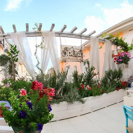 Opera Hotel