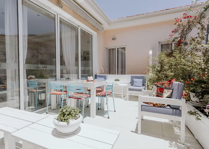 奥普拉酒店 拉纳卡